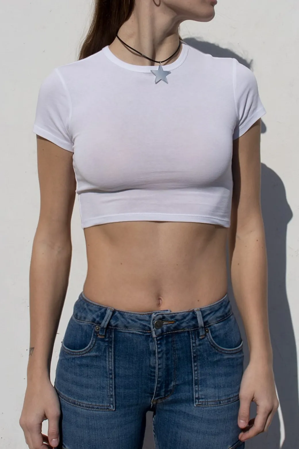 Camiseta crop cuello redondo