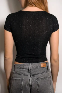 Camiseta crop escote cuadrado