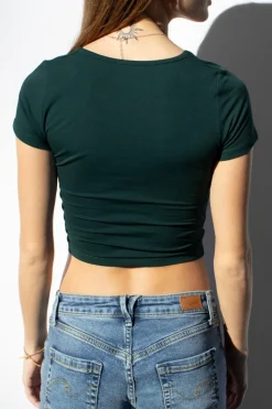 Camiseta crop escote cuadrado