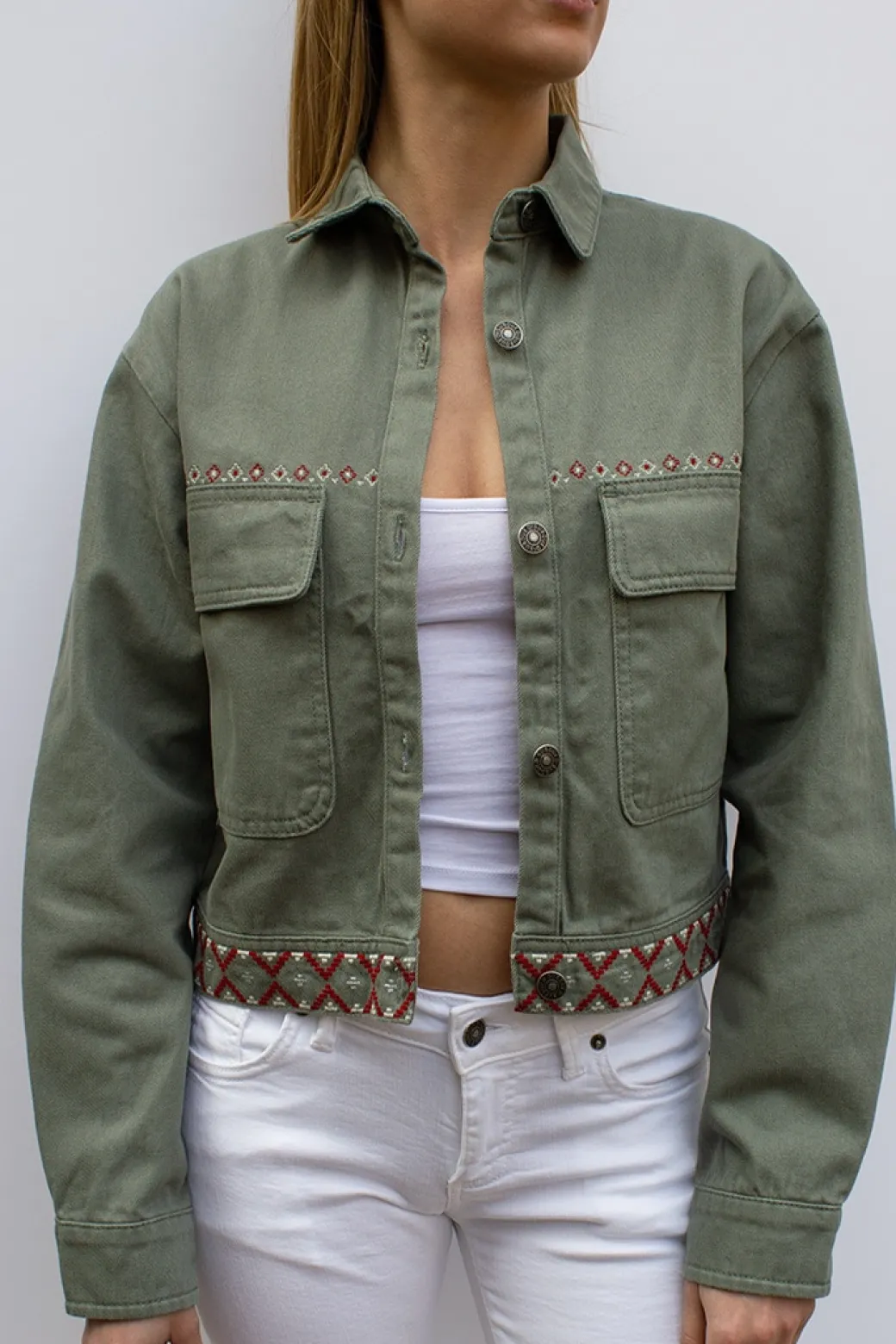 Chaqueta con bordados