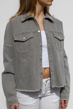 Chaqueta con tachuelas
