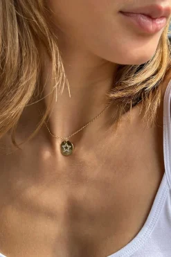 Collar medalla estrella strass