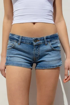 Cut-out low waist shorts