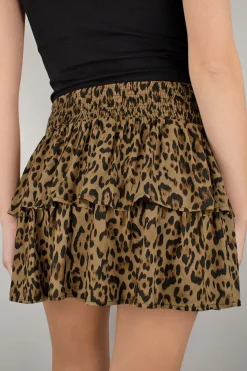 Falda con volante