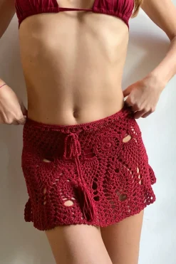 Falda crochet con borlas