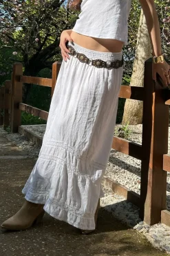 Falda larga asimétrica