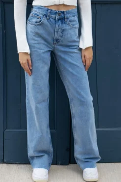 Jeans Mom