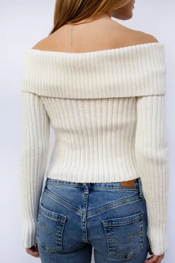 Off-shoulders Cherry sweater