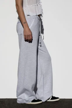 Pantalones chandal detalles satén