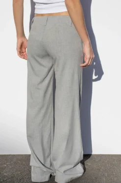 Pantalones low waist