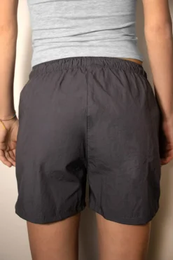 Shorts costura lateral