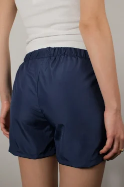 Shorts costura lateral
