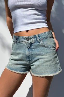 Shorts tiro medio