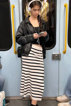 Side split skirt