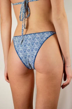 Slip bikini pernera alta