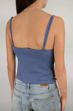 Top con aberturas